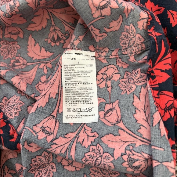 Banana Republic Tailored Fit Sleeveless Button Down Collared Tank Top Women’s 6 - Picture 4 of 4